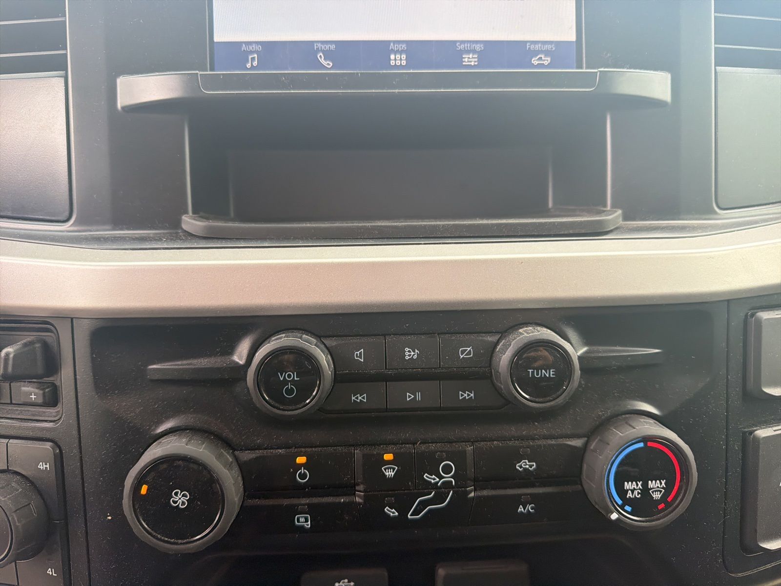 Certified Used 2024 Oxford White Ford XL image 21