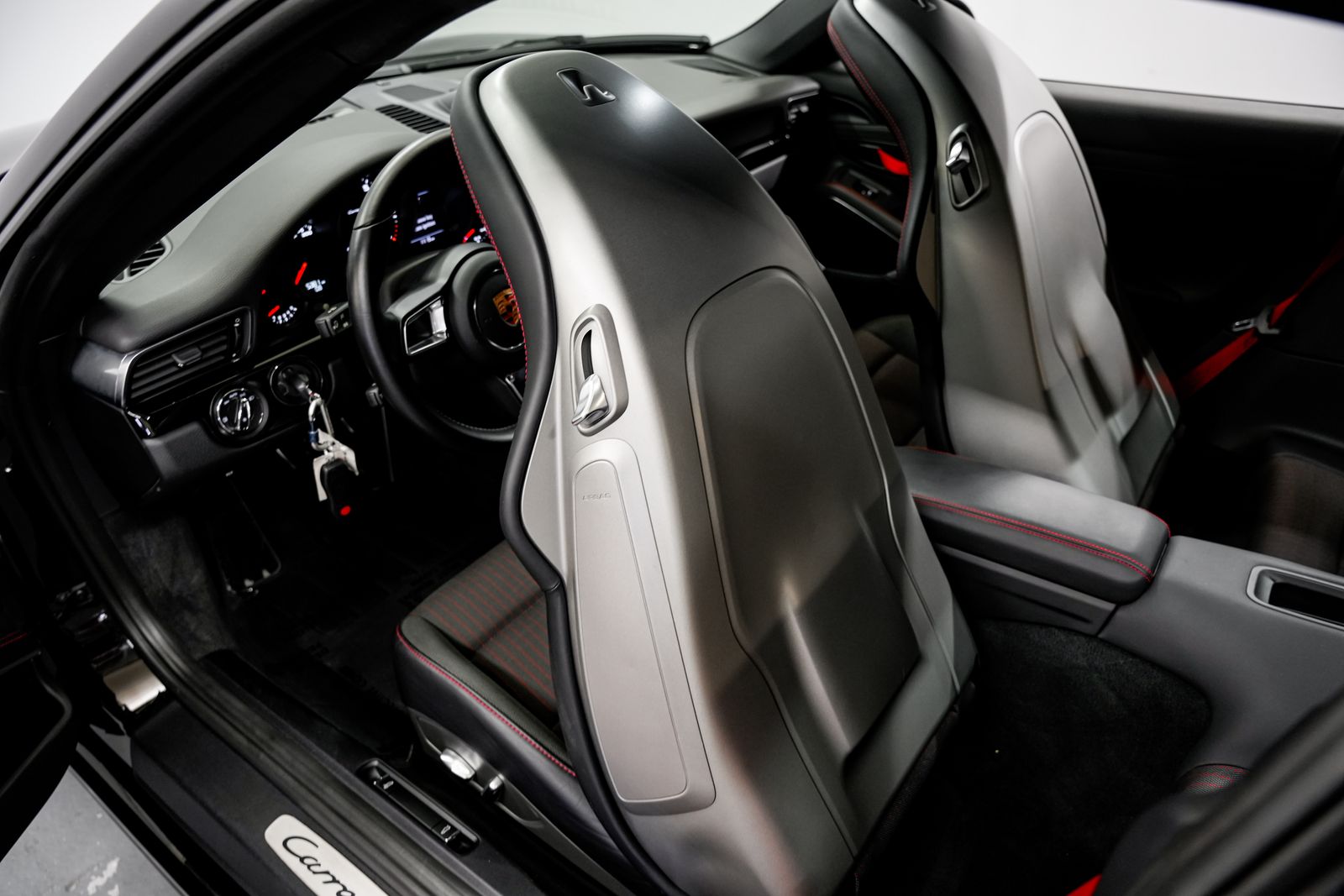 2019 Porsche 911 Carrera T — photo 19