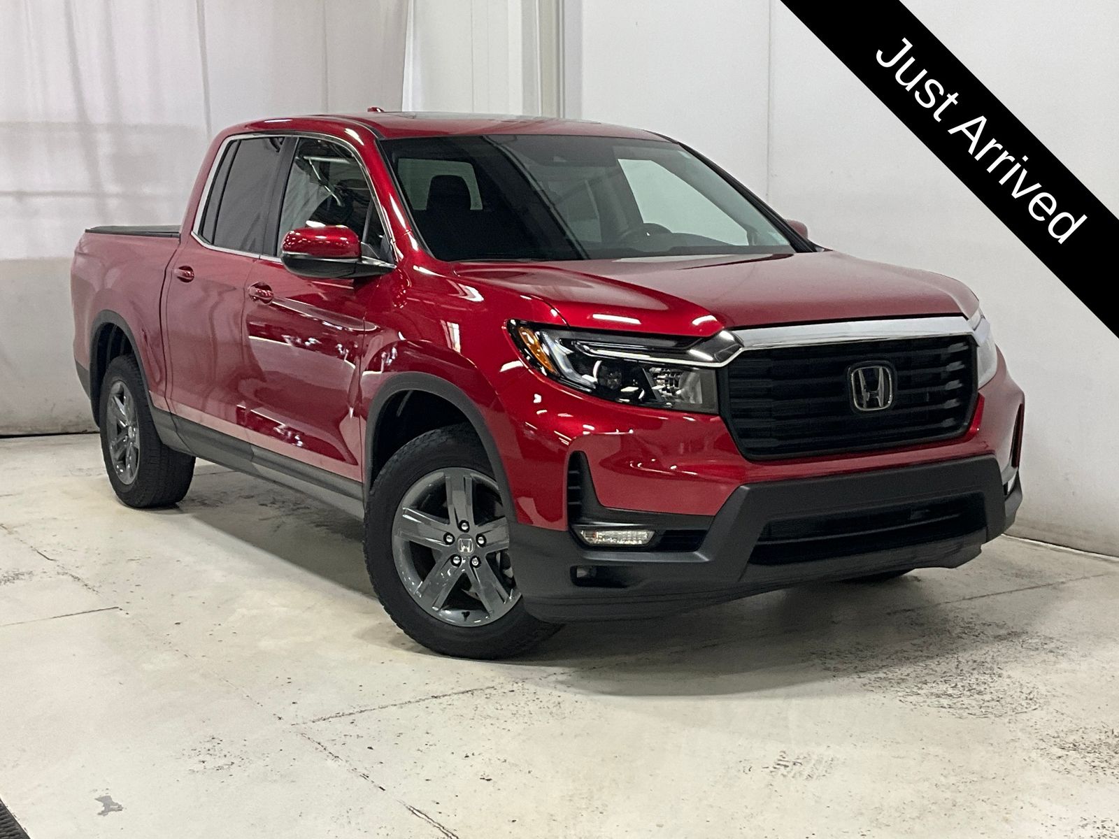 Radiant Red Metallic II 2023 Honda Ridgeline Pickup Truck All-Wheel Drive 9-Speed Automatic