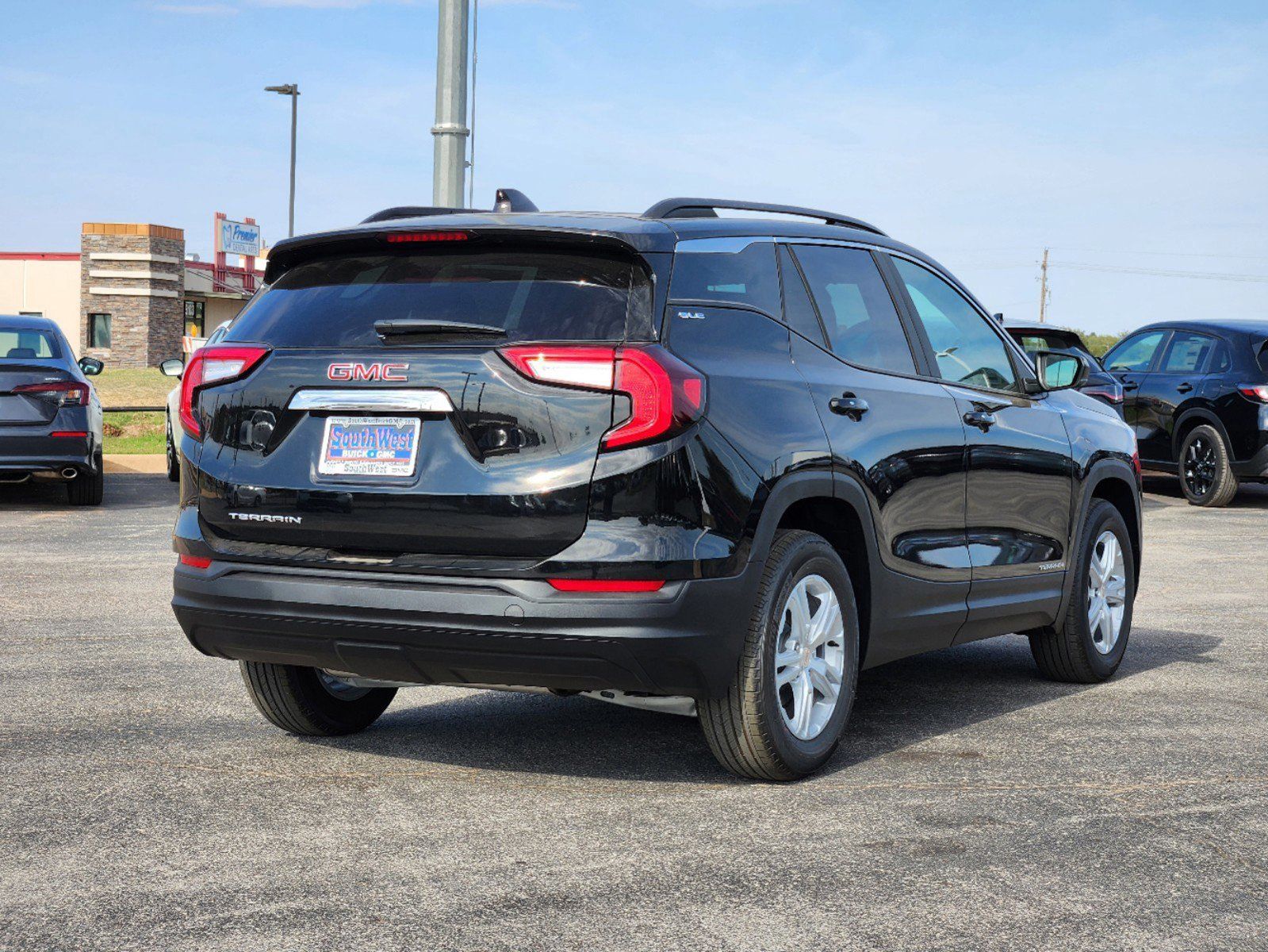 2024 GMC Terrain SLE 5