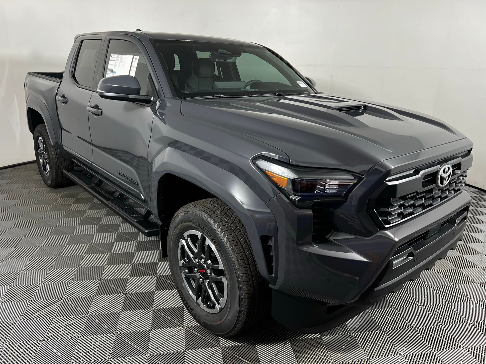 2024 Toyota Tacoma TRD Sport 4