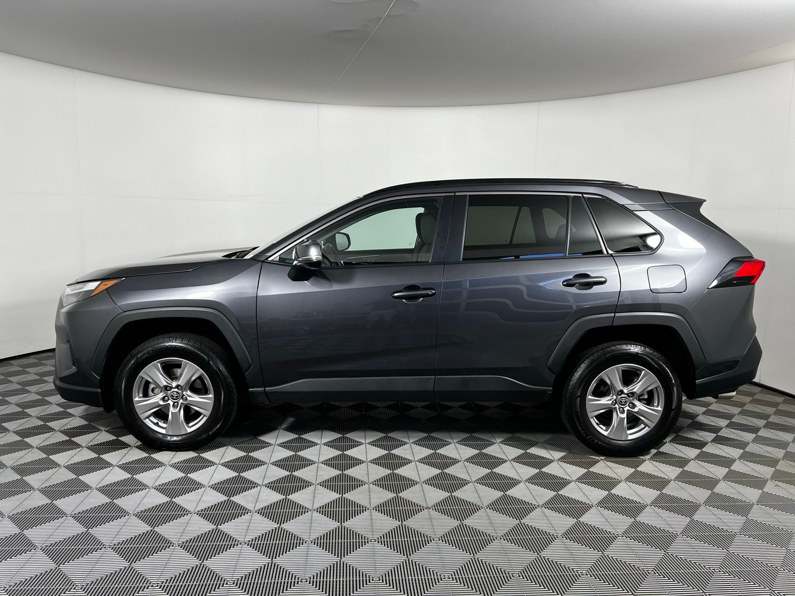 Thumbnail: 2024 Toyota RAV4 - 8