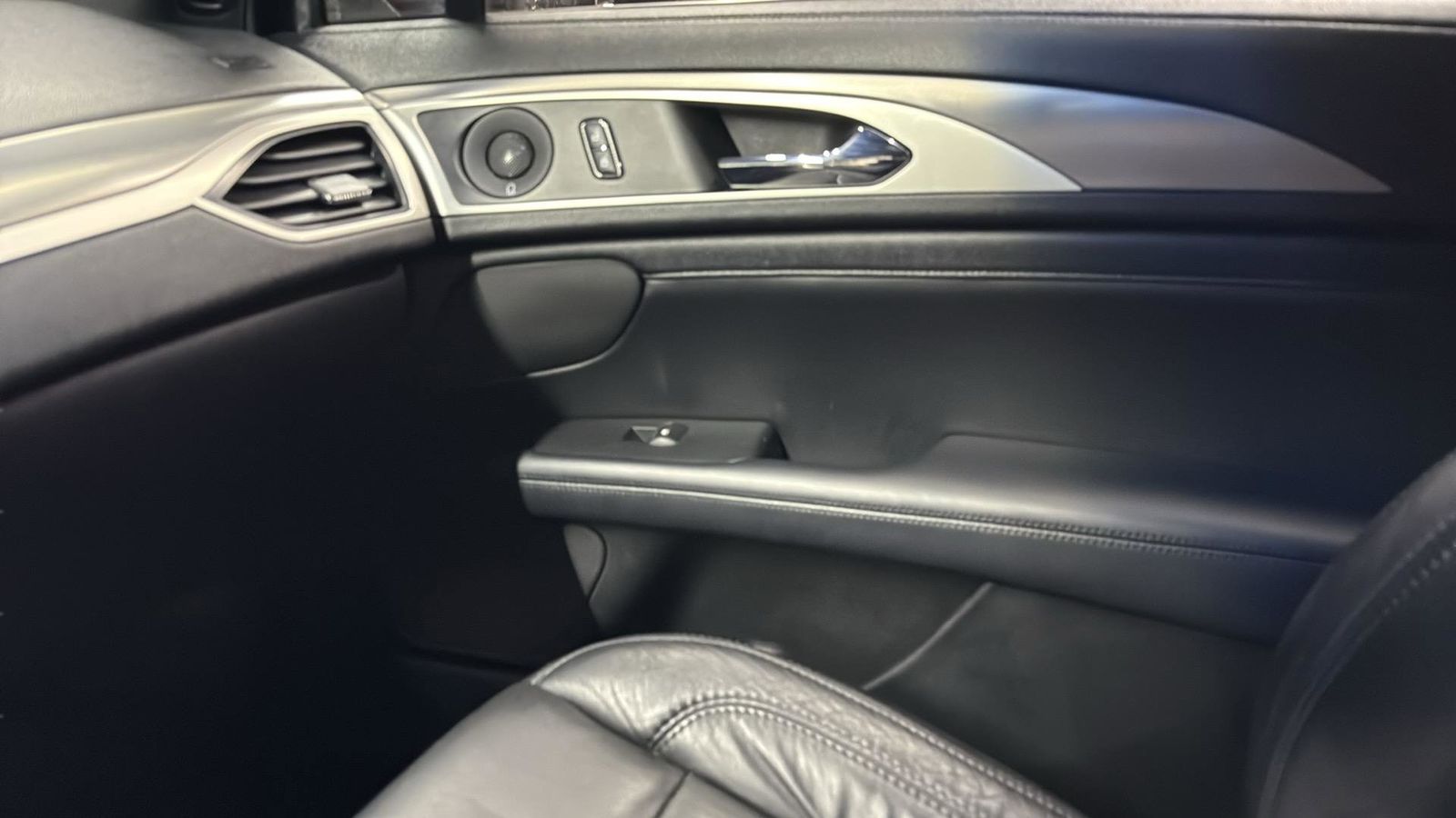 Used Car 2017 Lincoln Mkz  Reserve For Sale Under $20,000 In Austin, Texas