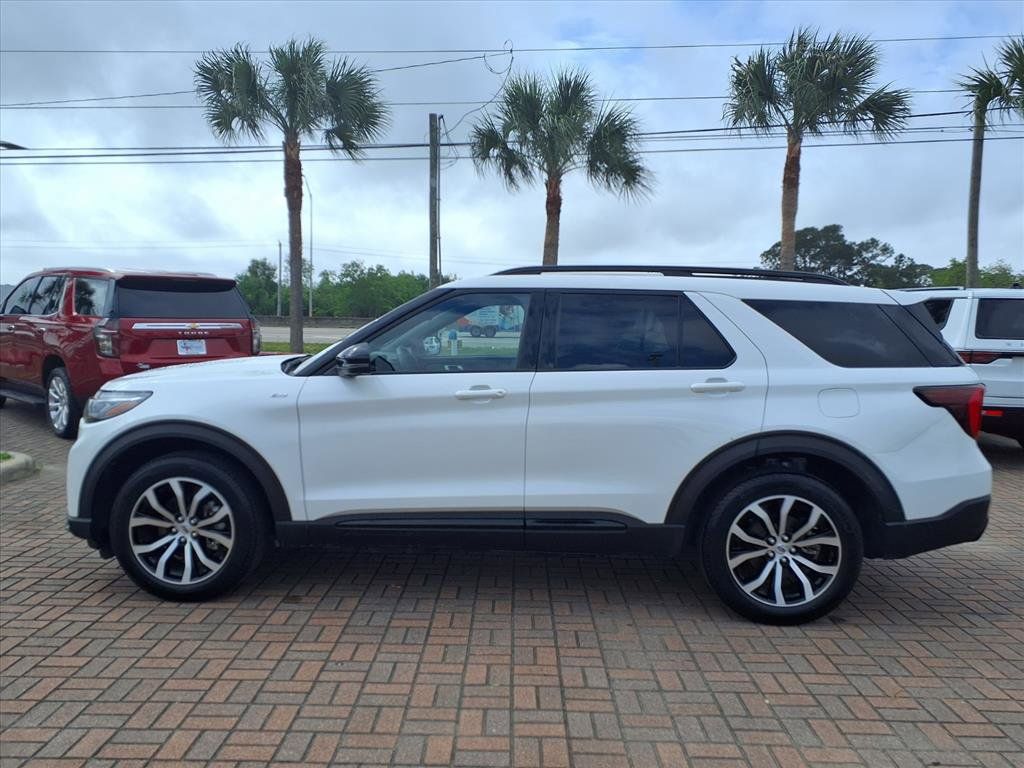 2025 Ford Explorer ST-Line - 8
