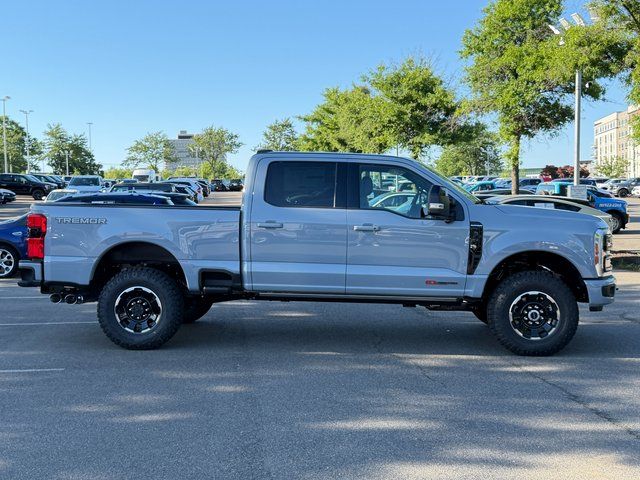 New 2026 Glacier Gray Metallic Tri-Coat Ford Platinum image 7