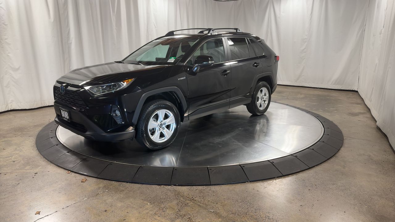 2019 Toyota RAV4 Hybrid XLE photo 6