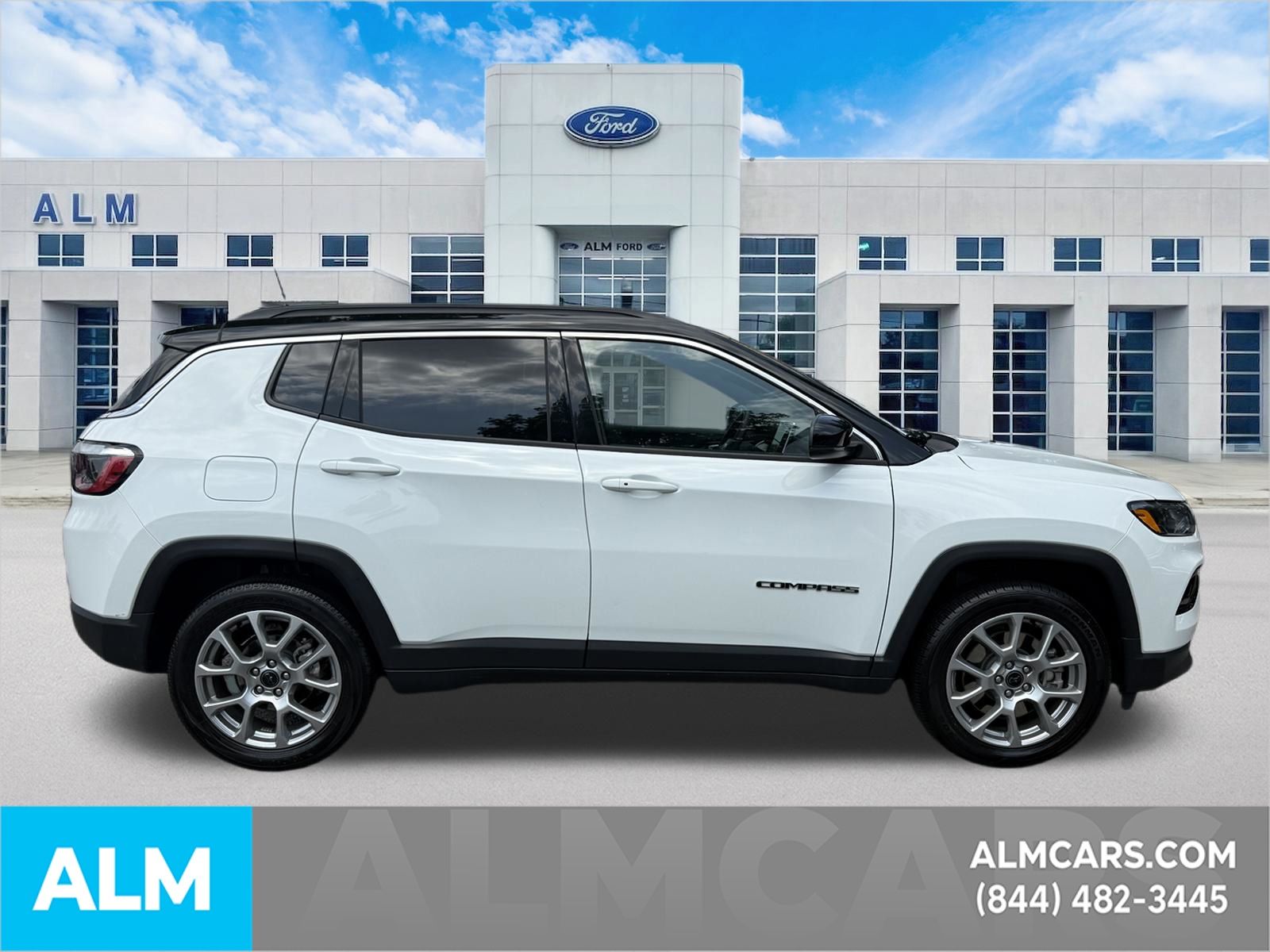 Used 2025 Bright White Clearcoat Jeep Limited image 5