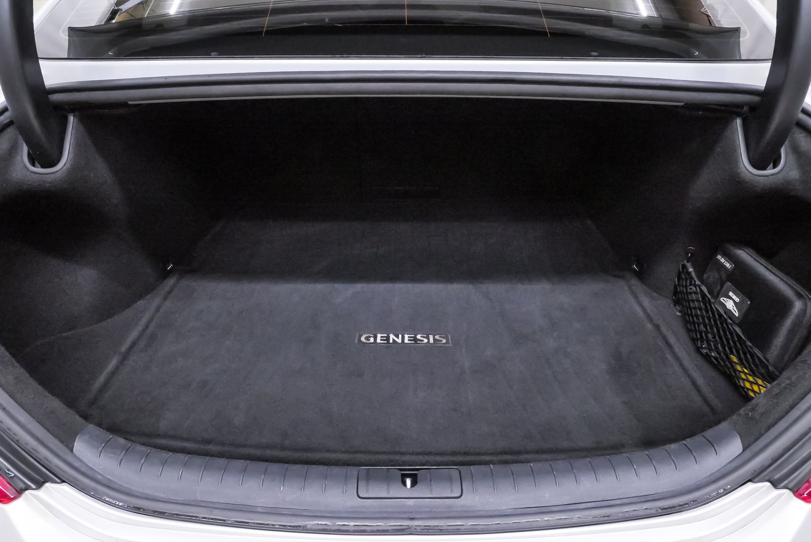 2019 Genesis G70 2.0T Advanced Silver at Autostrade