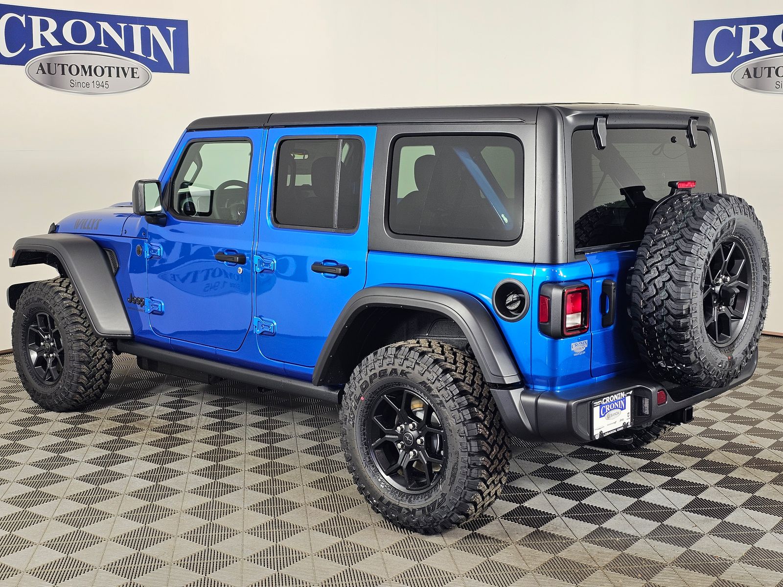 View vehicle photo 3