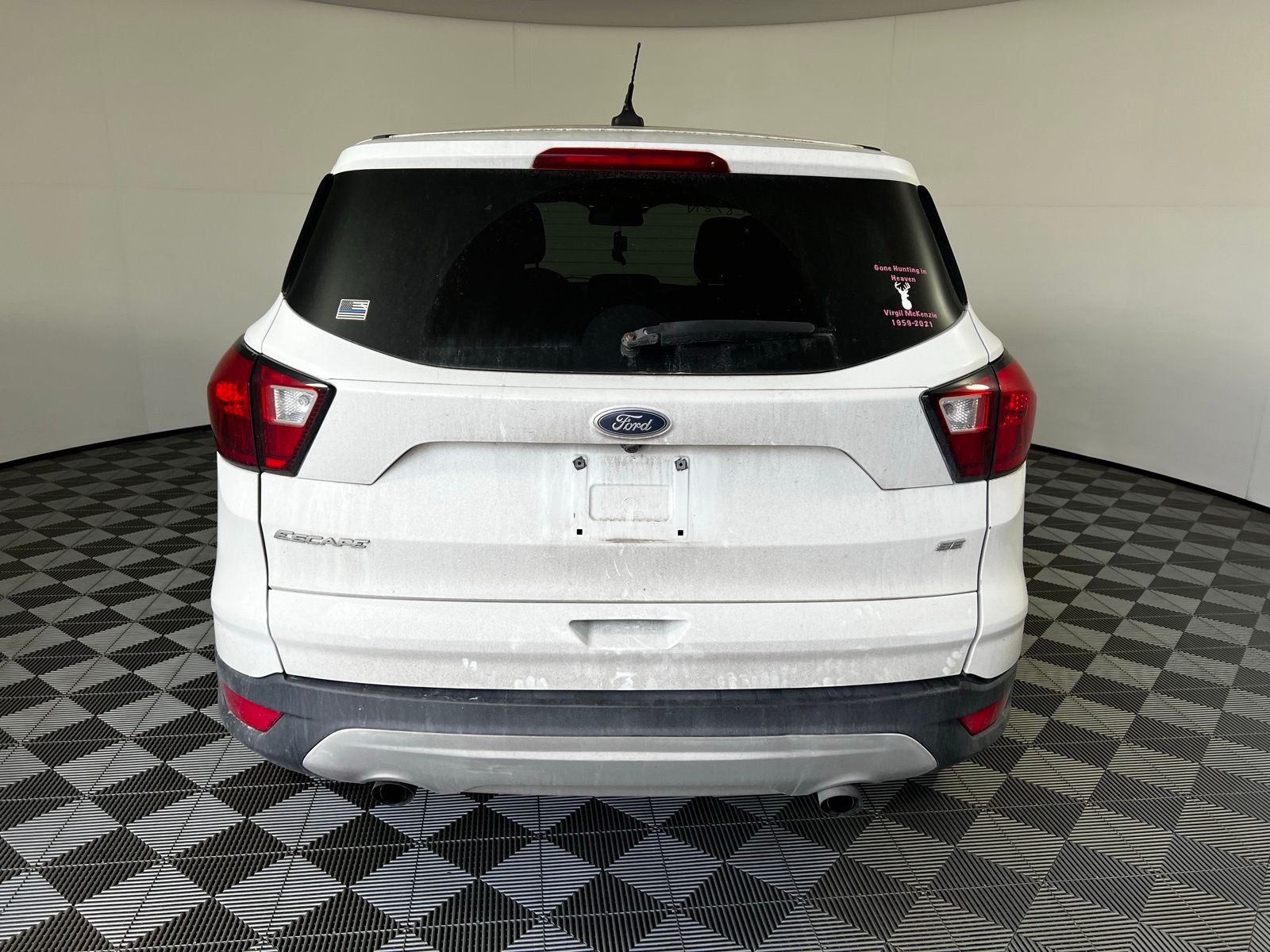 Thumbnail: 2019 Ford Escape - 6