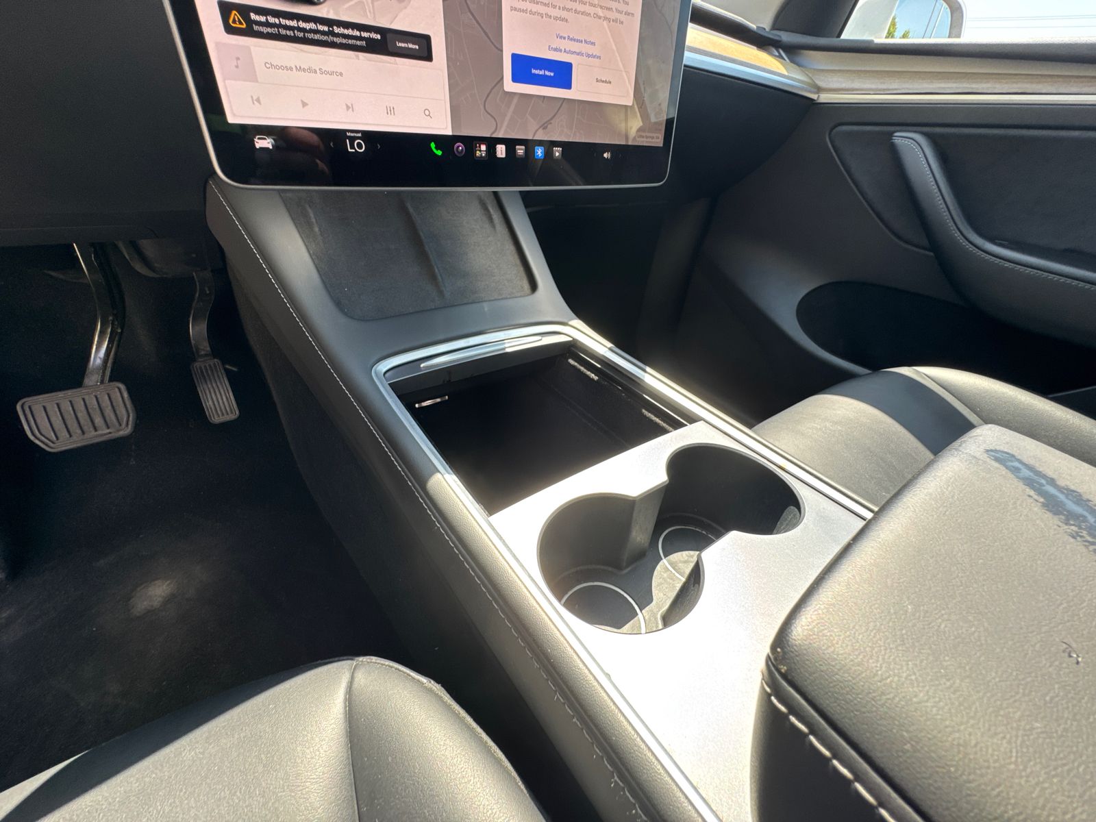 Used 2023 White Tesla Long Range image 29