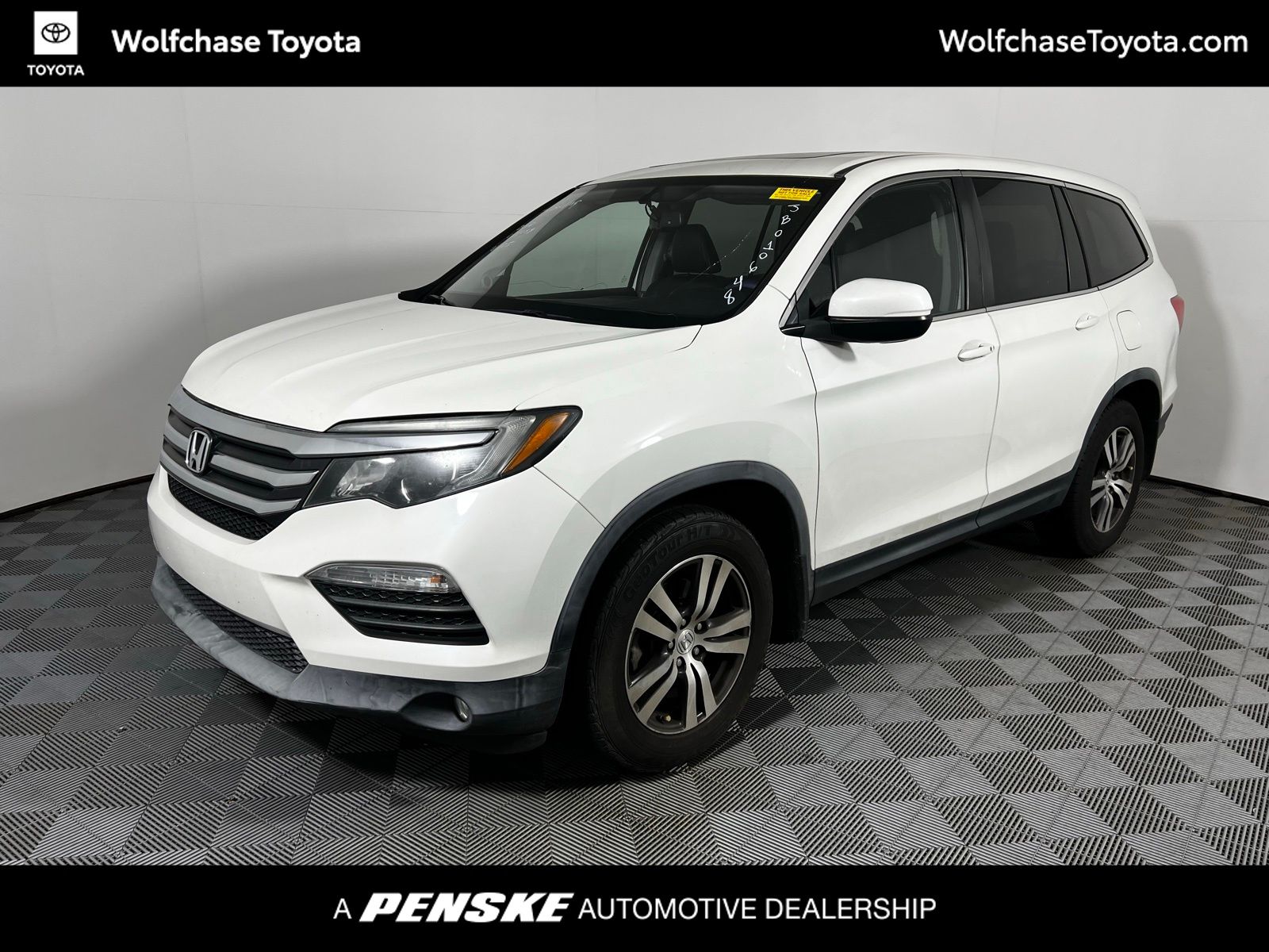 Thumbnail: 2018 Honda Pilot - 1