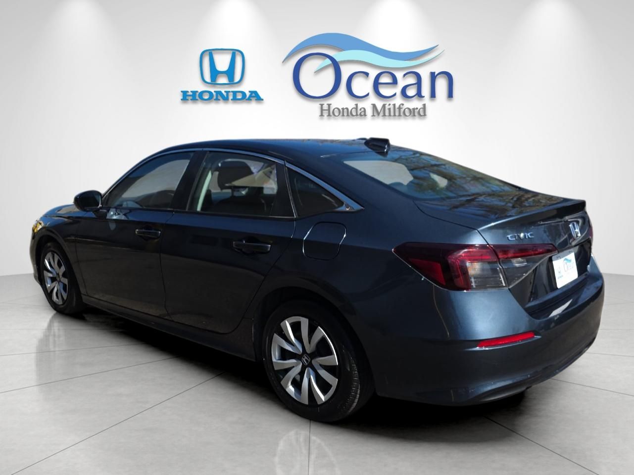 Used 2025 Black Honda LX image 5