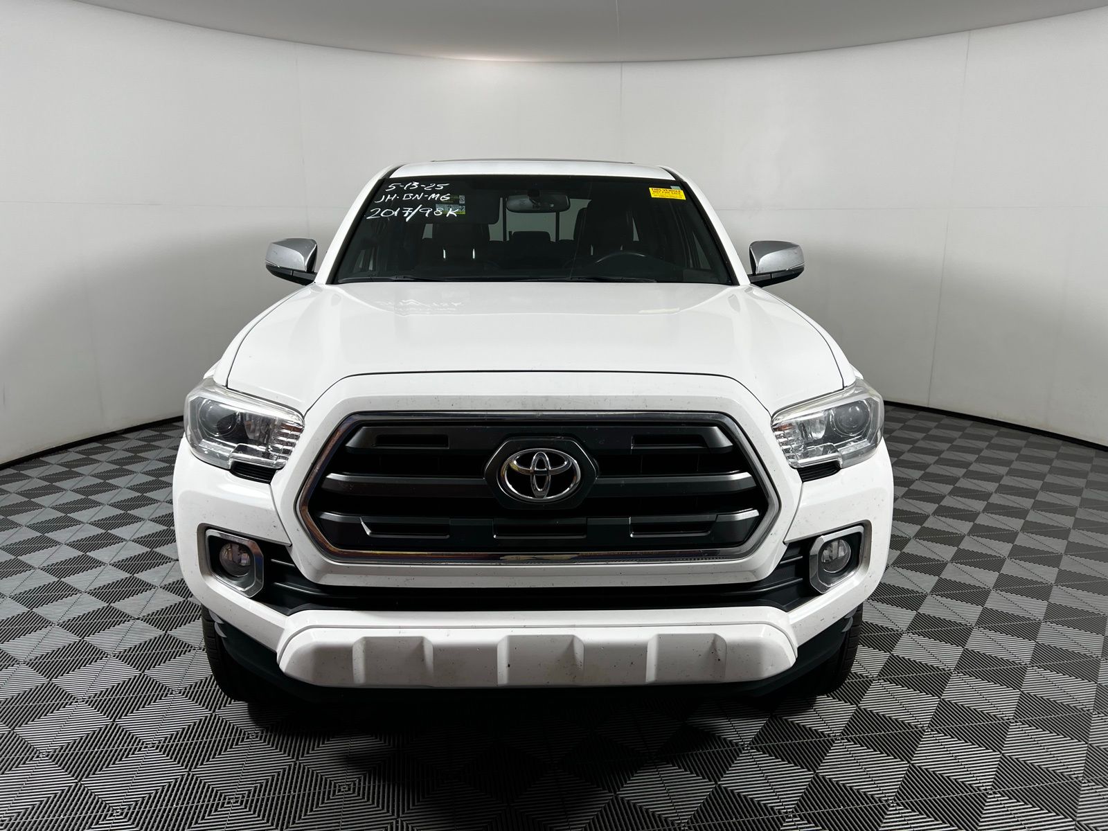 2017 Toyota Tacoma Limited 2