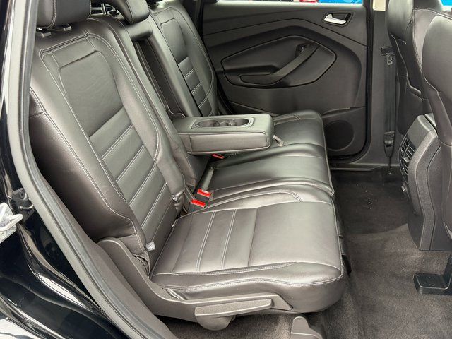 Used 2018 Shadow Black Ford SEL image 35