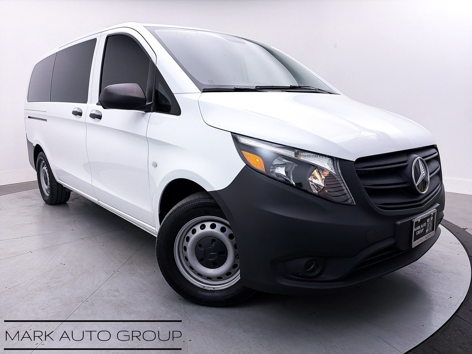 2023 Mercedes-Benz Metris Passenger RWD
