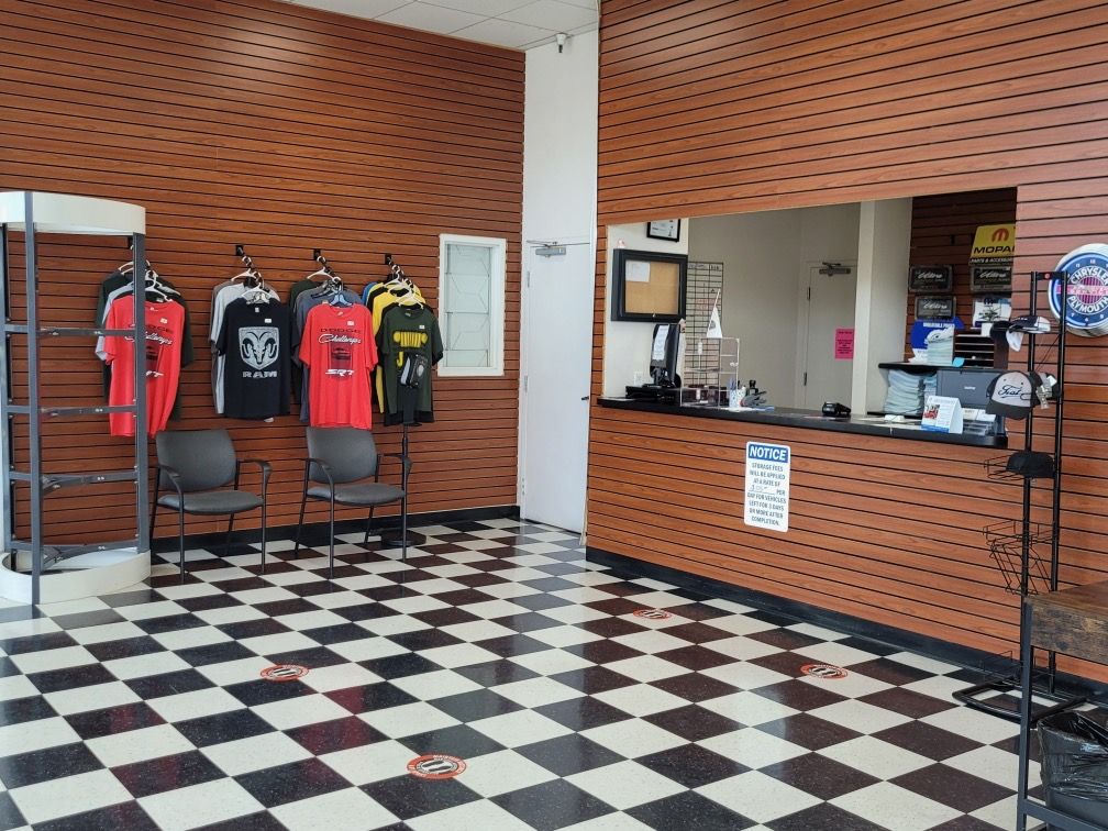 Used 2024 White Chrysler Limited image 33