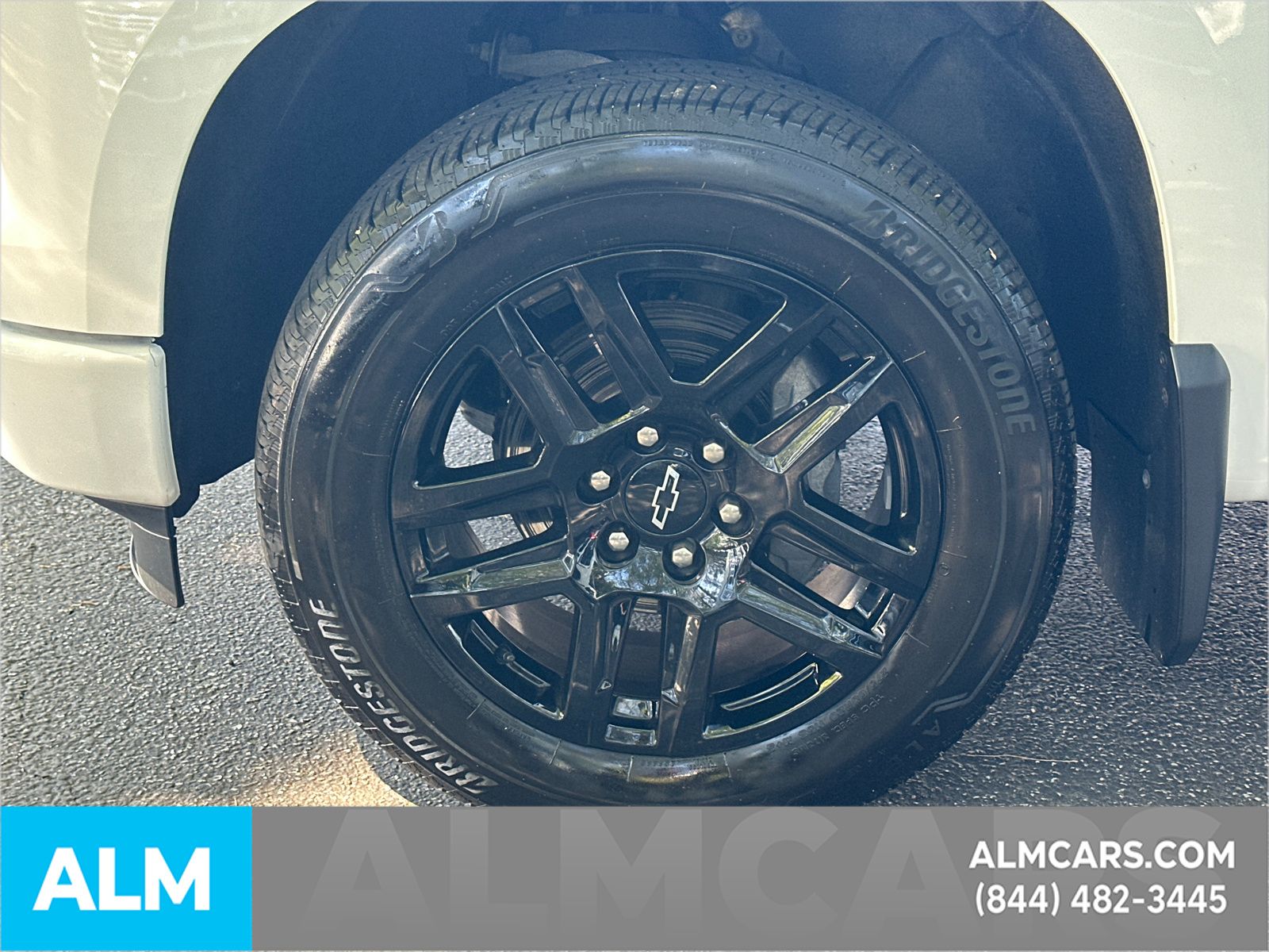 Used 2024 White Chevrolet RST image 30