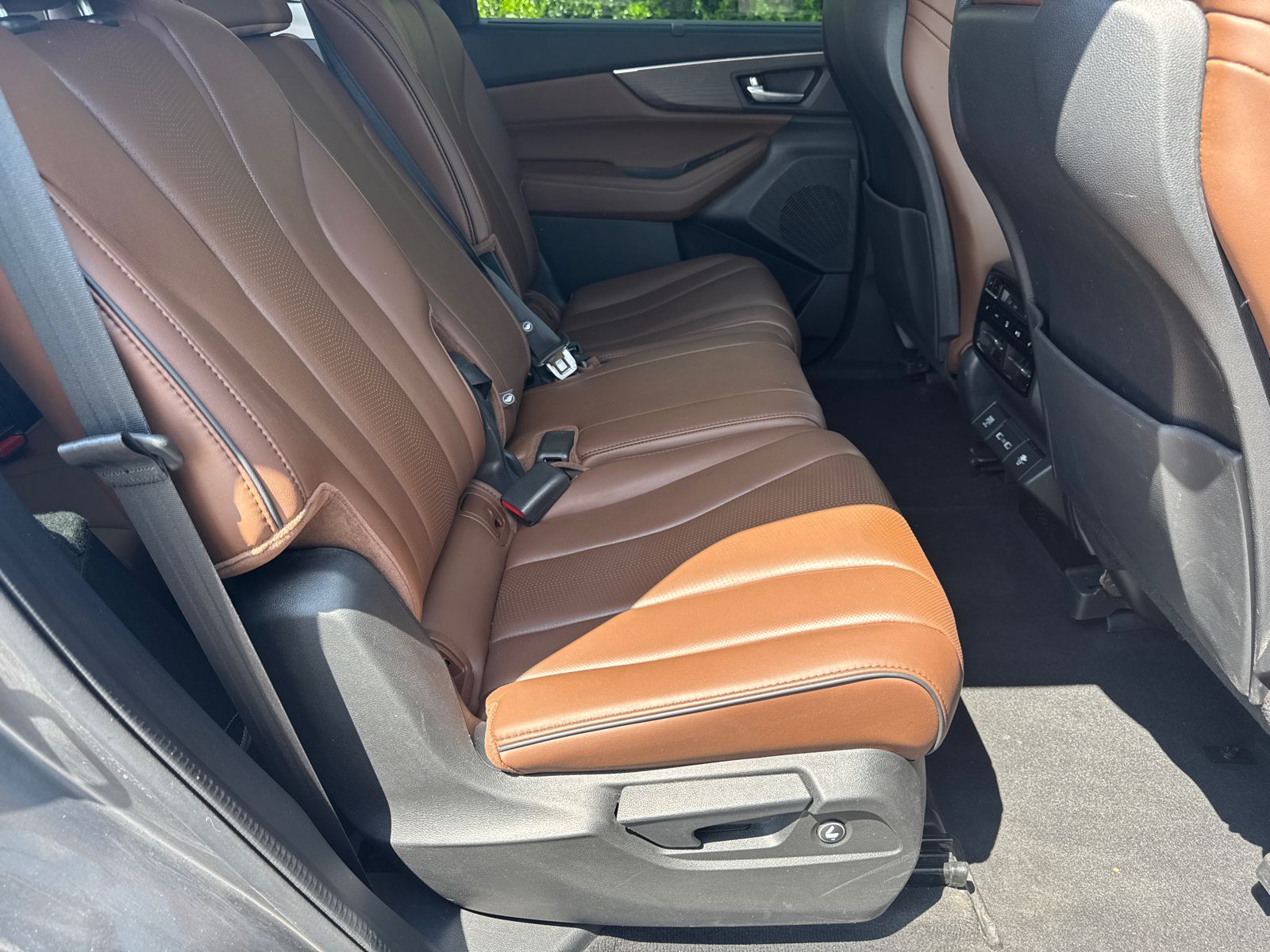 Used 2023 Gray Acura Advance image 15