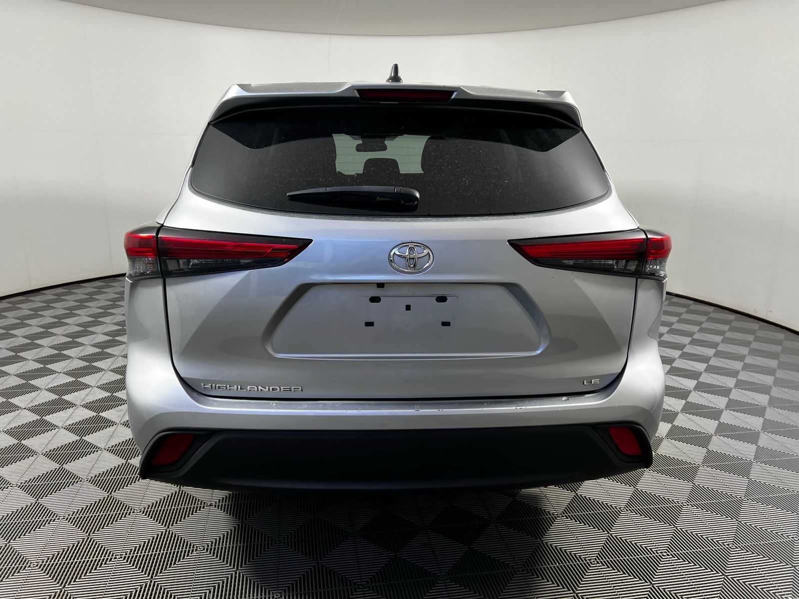 2023 Toyota Highlander XLE 6