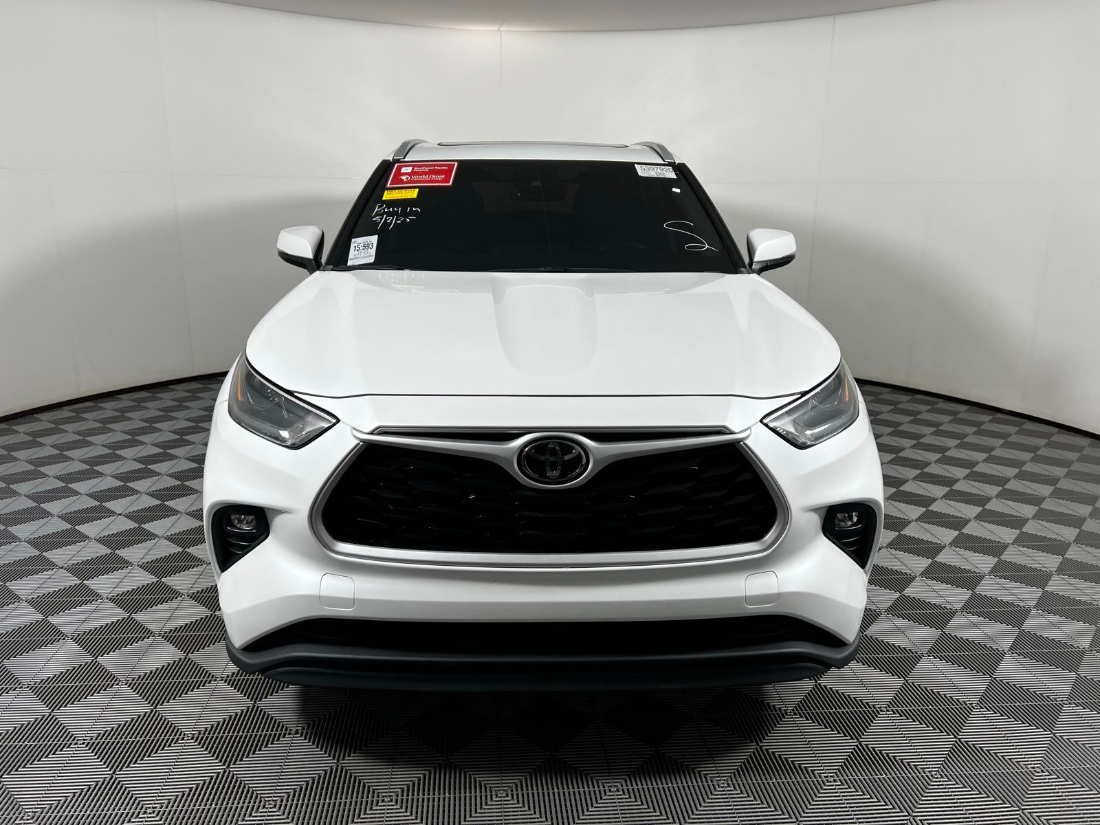2022 Toyota Highlander Platinum 2