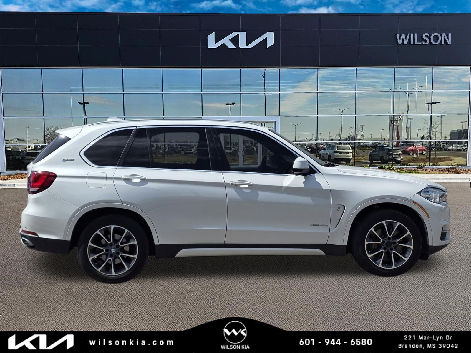 White Metallic 2017 BMW X5 SUV / Crossover All-Wheel Drive 8-Speed Automatic