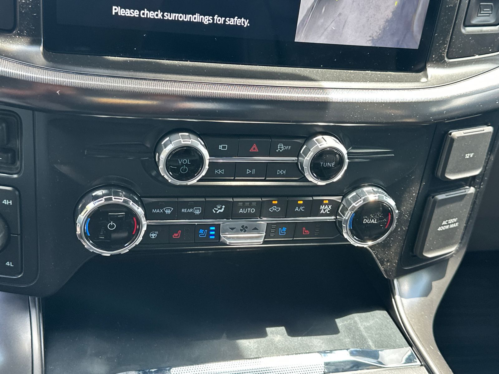 New 2026 Agate Black Metallic Ford Lariat® image 30