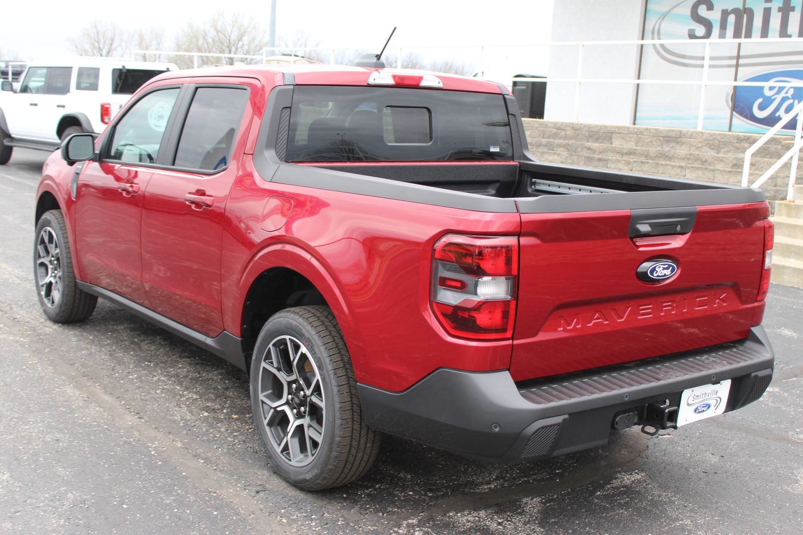 View vehicle photo 5