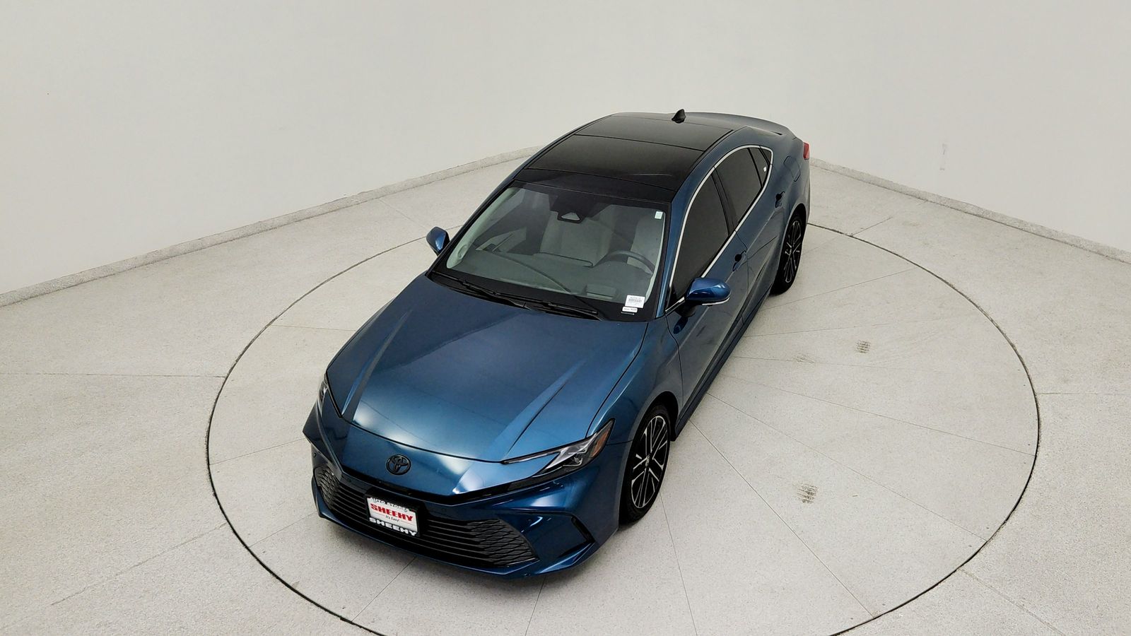 Used 2025  Toyota XLE image 14