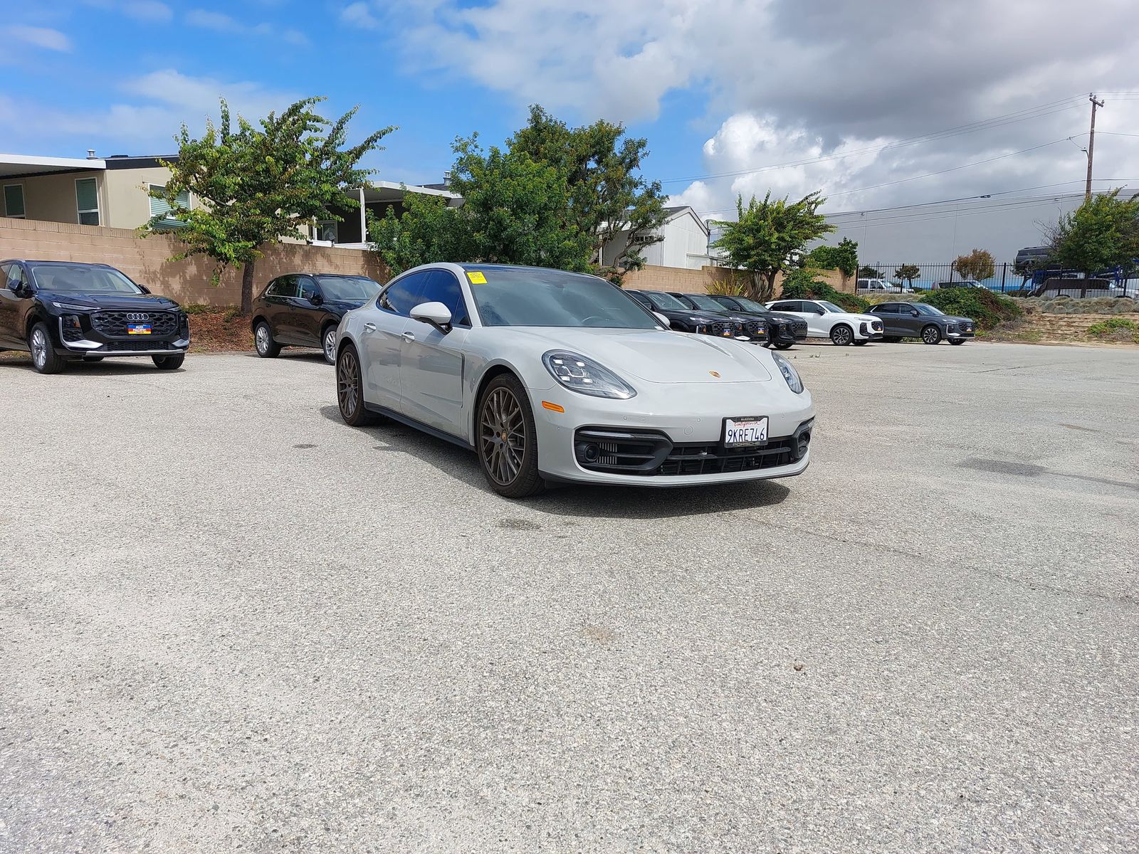 2023 Porsche Panamera 4 Platinum Edition's photo