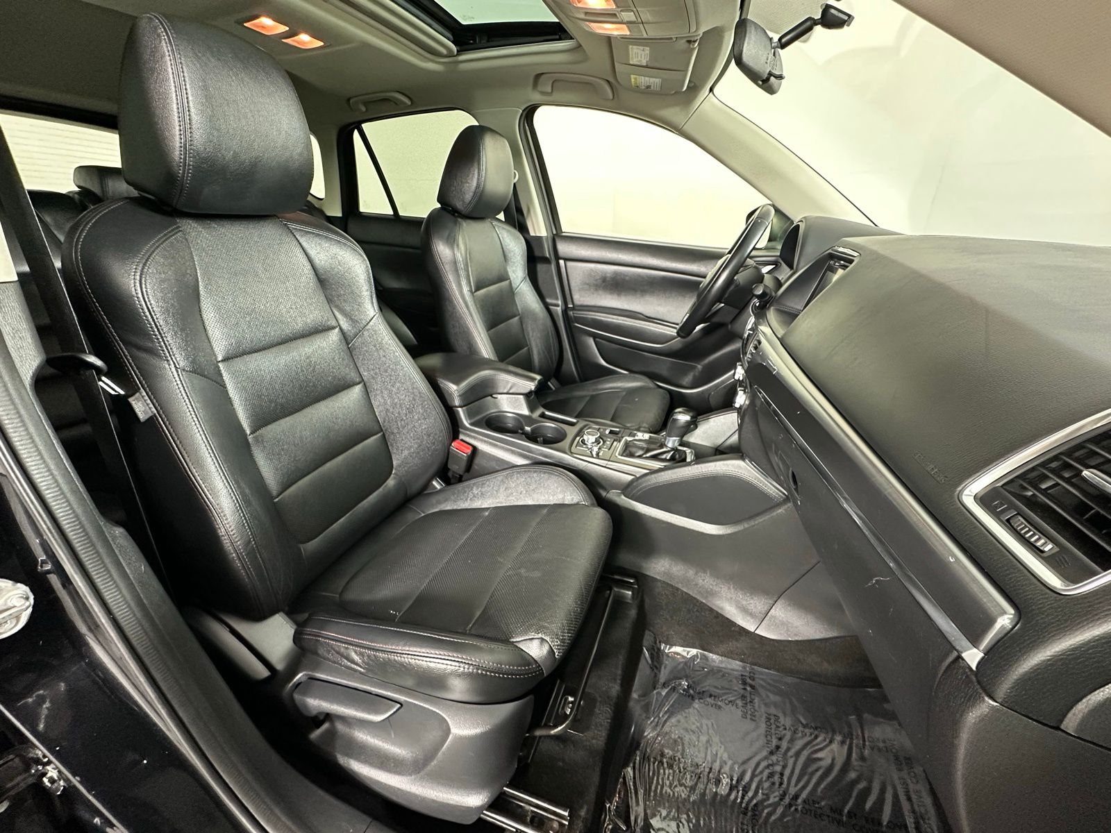 View vehicle photo 7