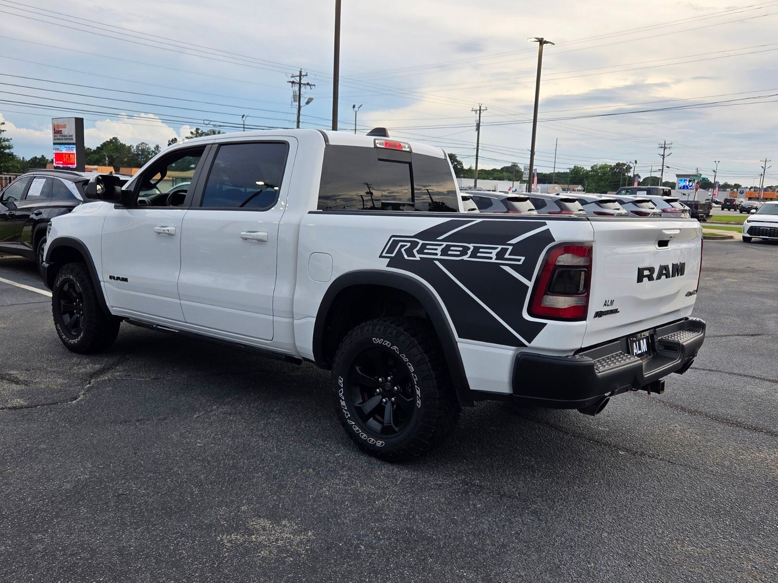 Used 2022 White Ram Rebel image 9
