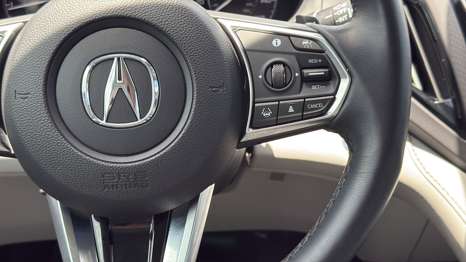 Used Car 2023 Acura Rdx  Technology Package For Sale Under $35,000 In Austin, Texas