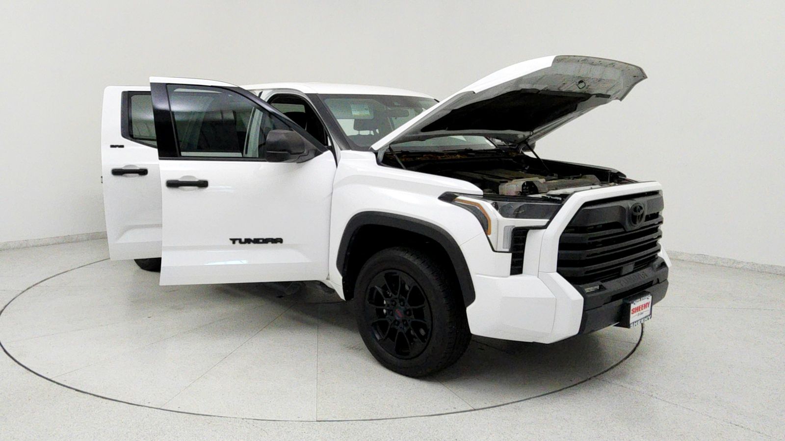 Used 2023 White Toyota SR5 image 11
