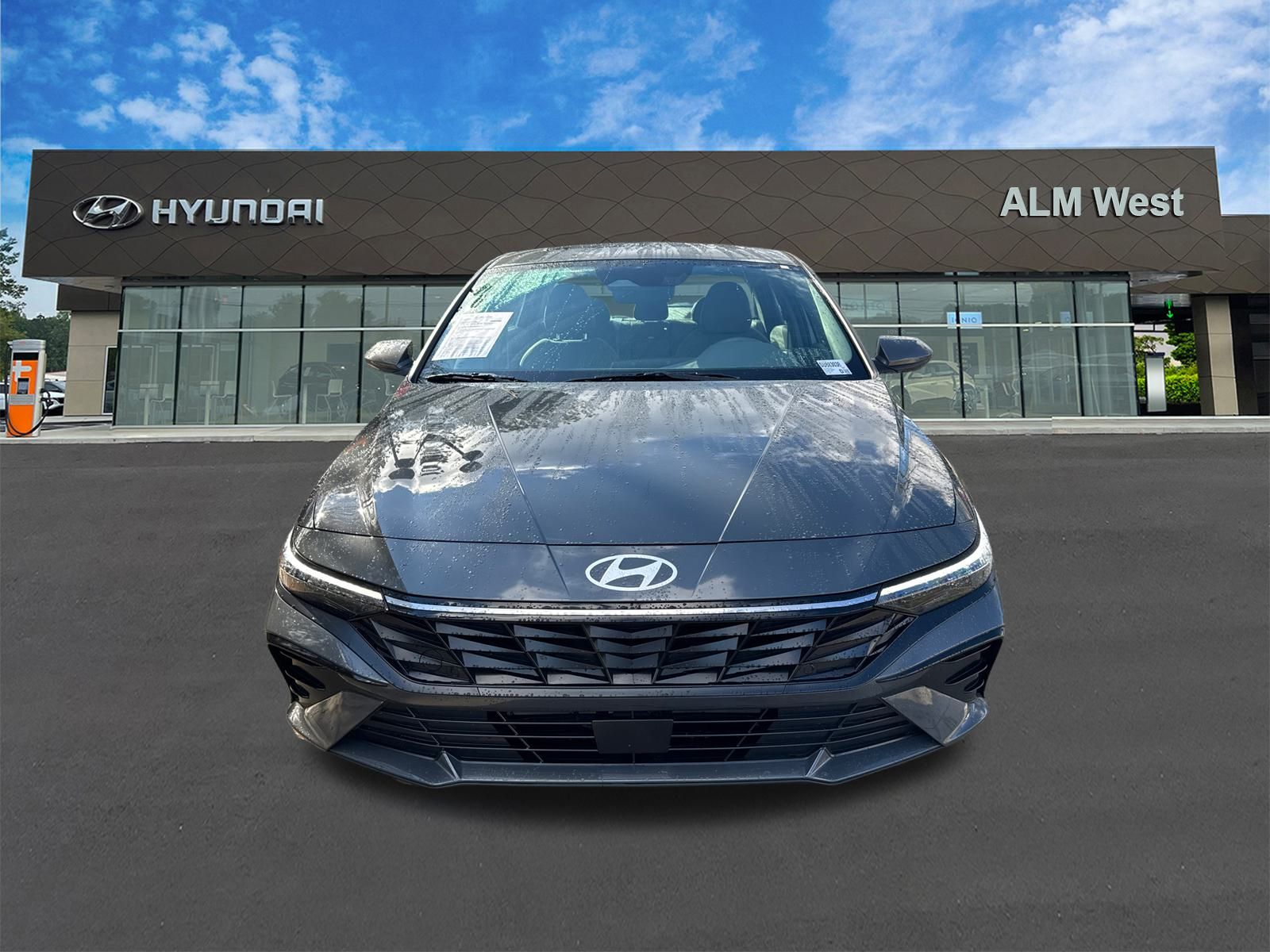 2025 Hyundai Elantra SEL Convenience photo 2
