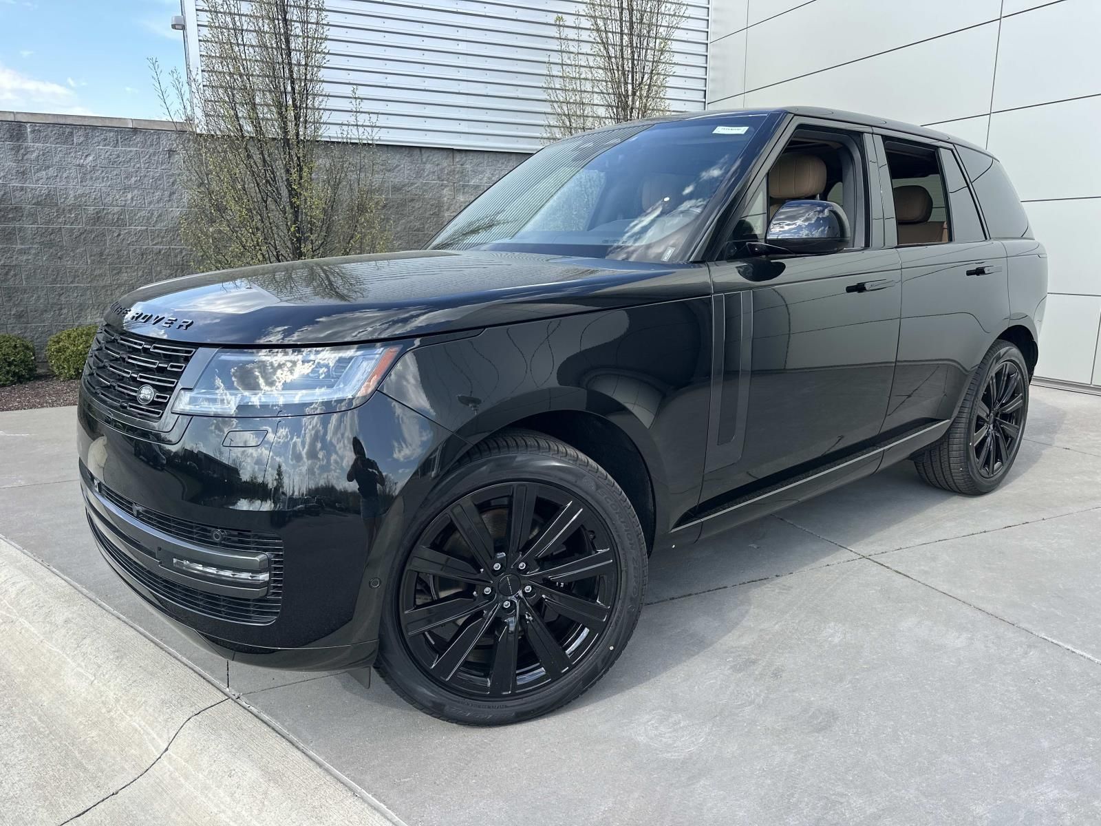 Santorini Black 2026 Land Rover Range Rover P400 SE AWD SUV / Crossover All-Wheel Drive 8-Speed Automatic