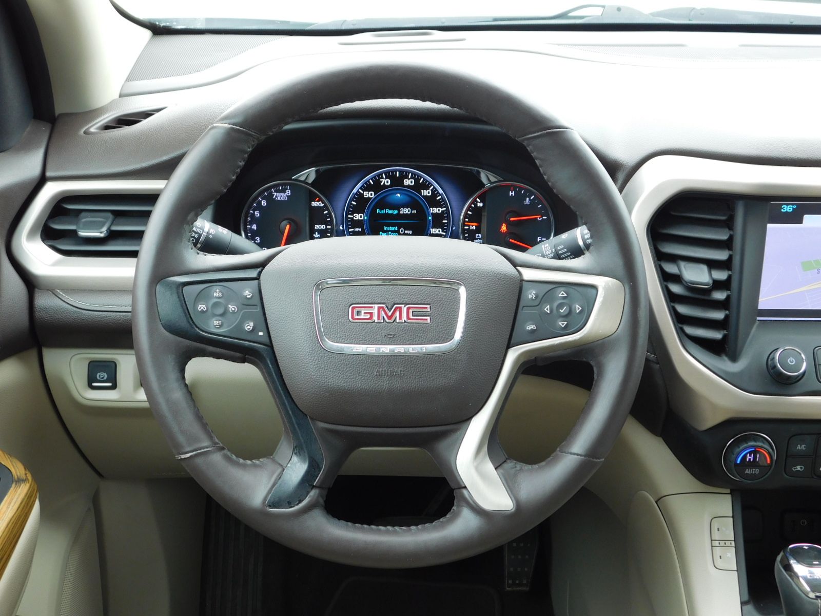 2017 GMC Acadia Denali 15