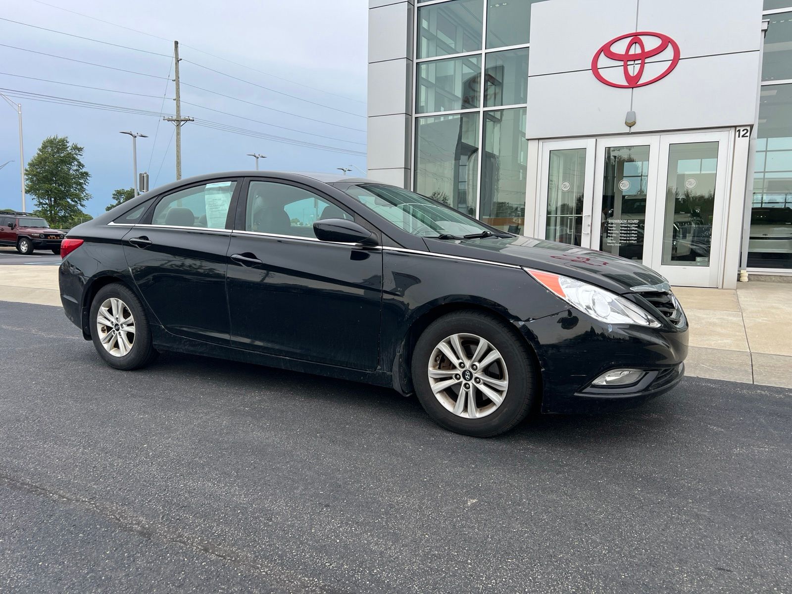 Used 2013 Hyundai Sonata GLS with VIN 5NPEB4AC7DH611751 for sale in Whitestown, IN
