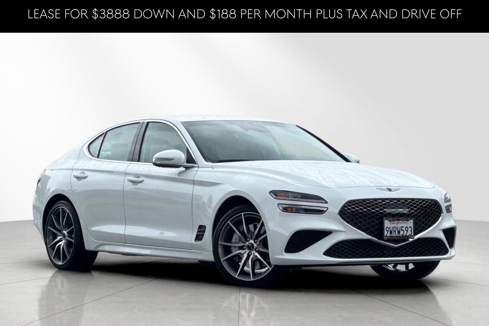 Uyuni White 2026 Genesis G70 2.5T Standard RWD Sedan Rear-Wheel Drive 8-Speed Automatic