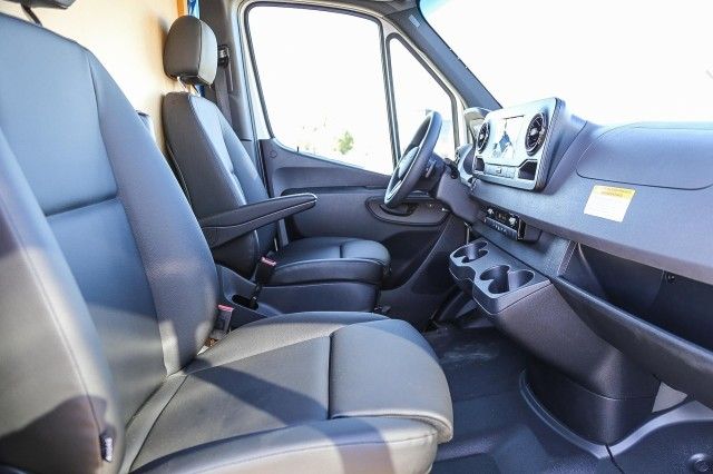 2024 Mercedes-Benz Sprinter Cab Chassis Base - Photo 15