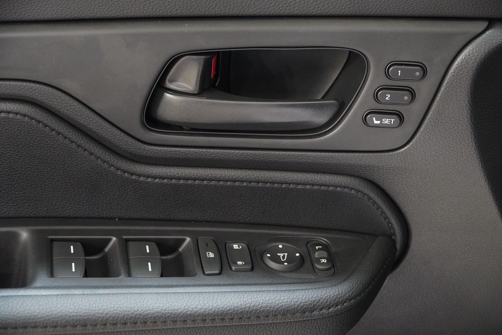 2026 Honda Odyssey Sport L - Photo 20