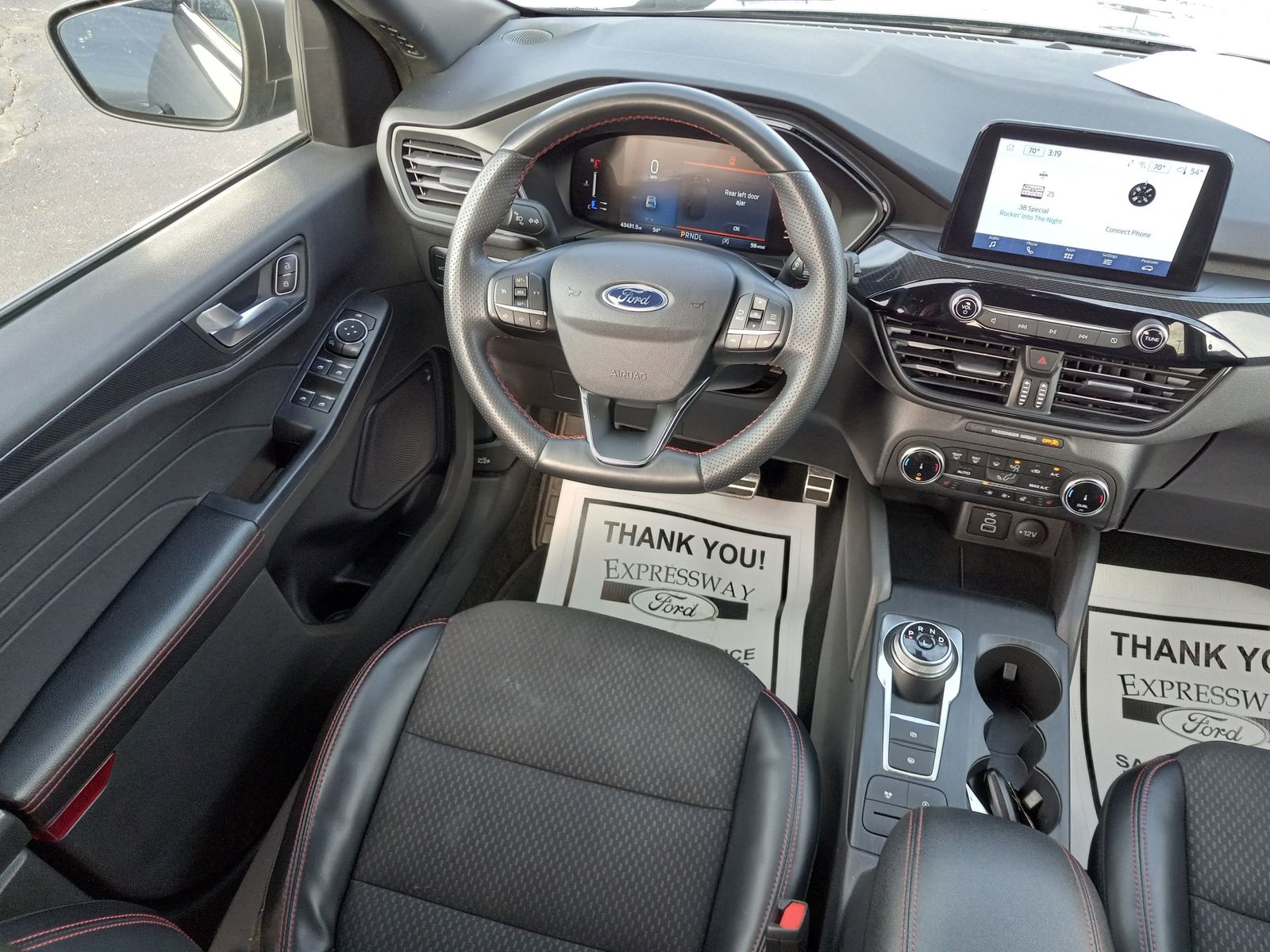 2024 Ford Escape image 16
