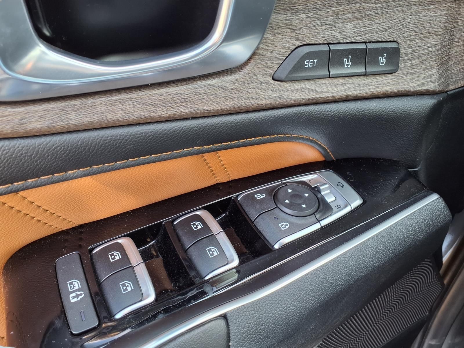2023 Kia Sorento X-Line SX Prestige Silver at Community Kia