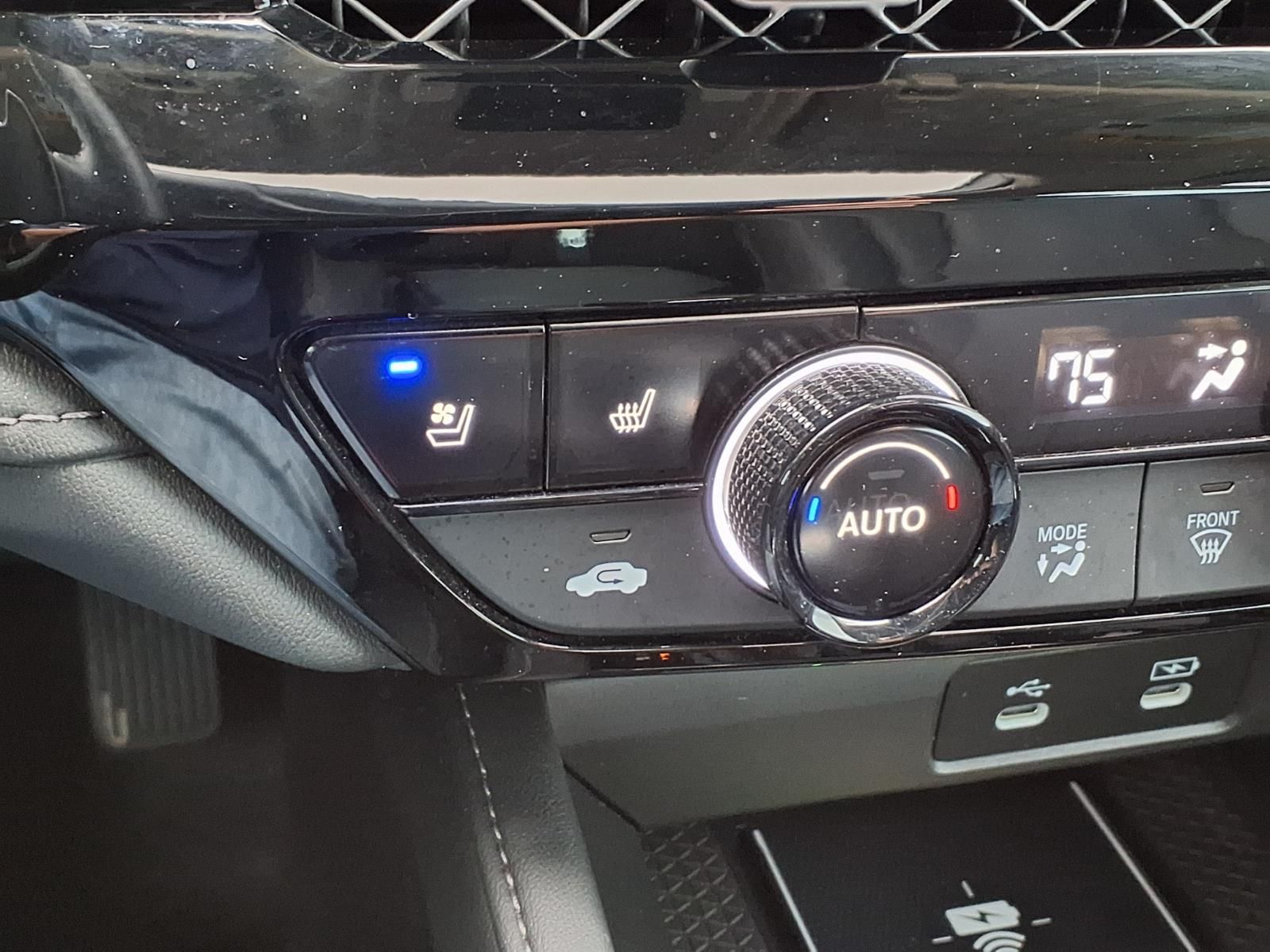 2023 Honda Accord Hybrid Touring  at Community Honda