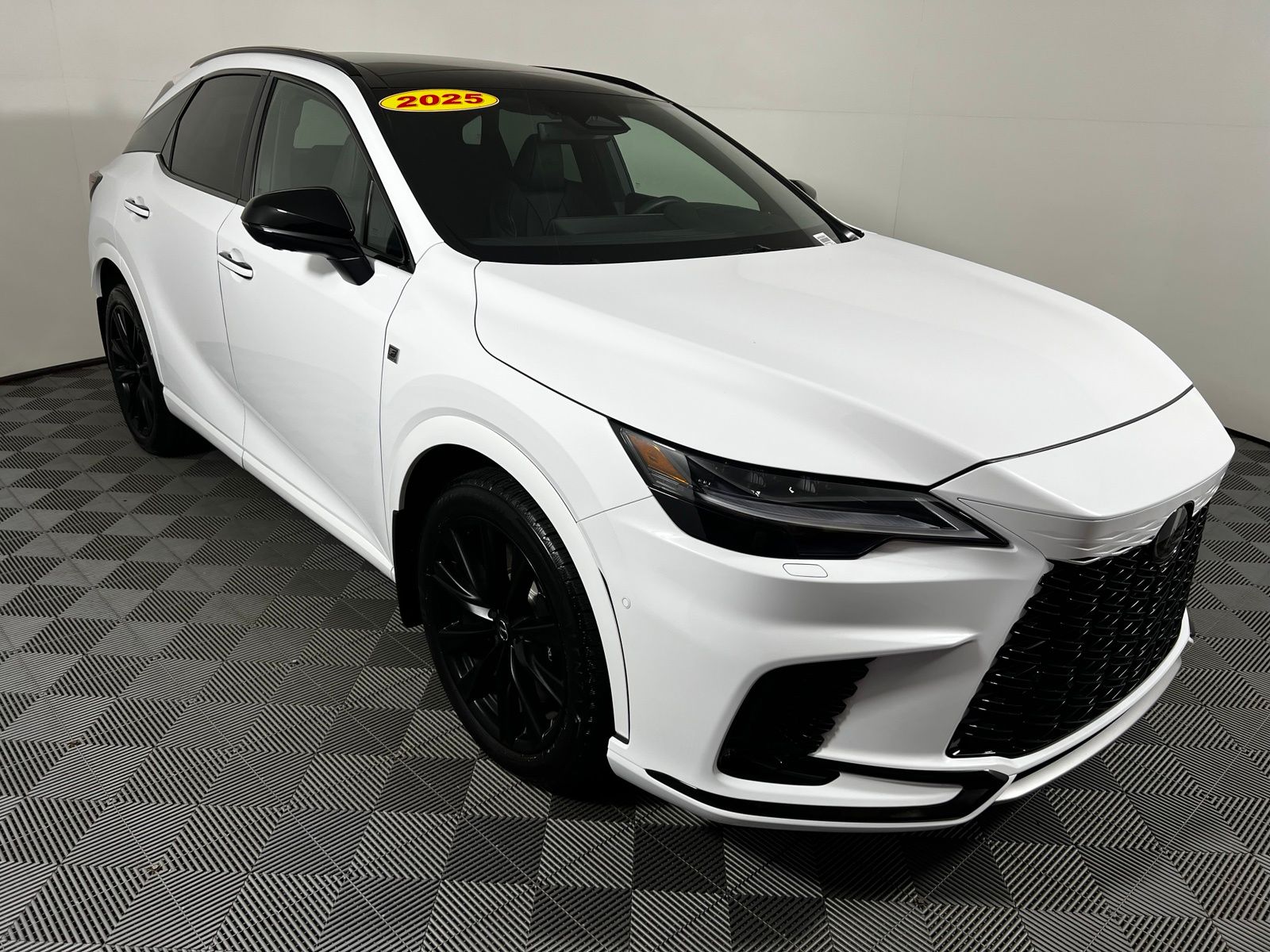 Thumbnail: 2025 Lexus RX - 3