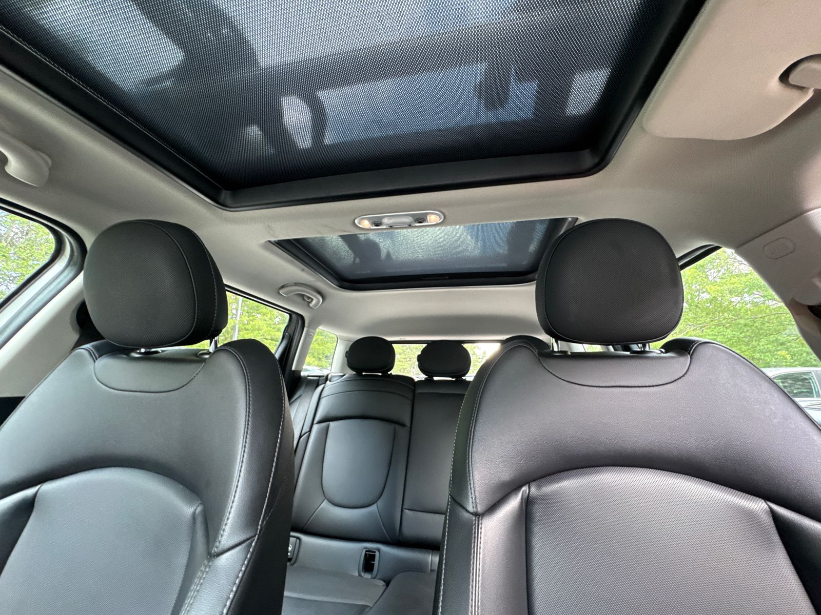 Used 2017 Silver MINI Clubman image 30