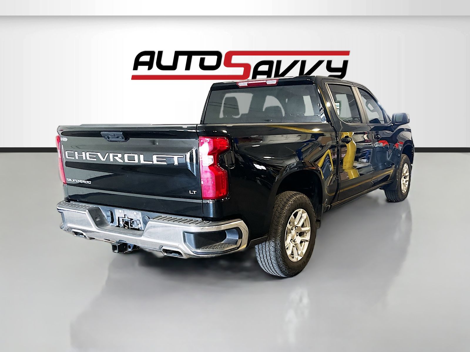 Used 2025 Black Chevrolet LT image 7