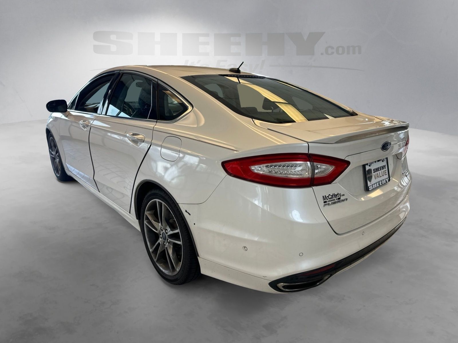 Used 2014 White Platinum Clearcoat Metallic Ford Titanium image 13