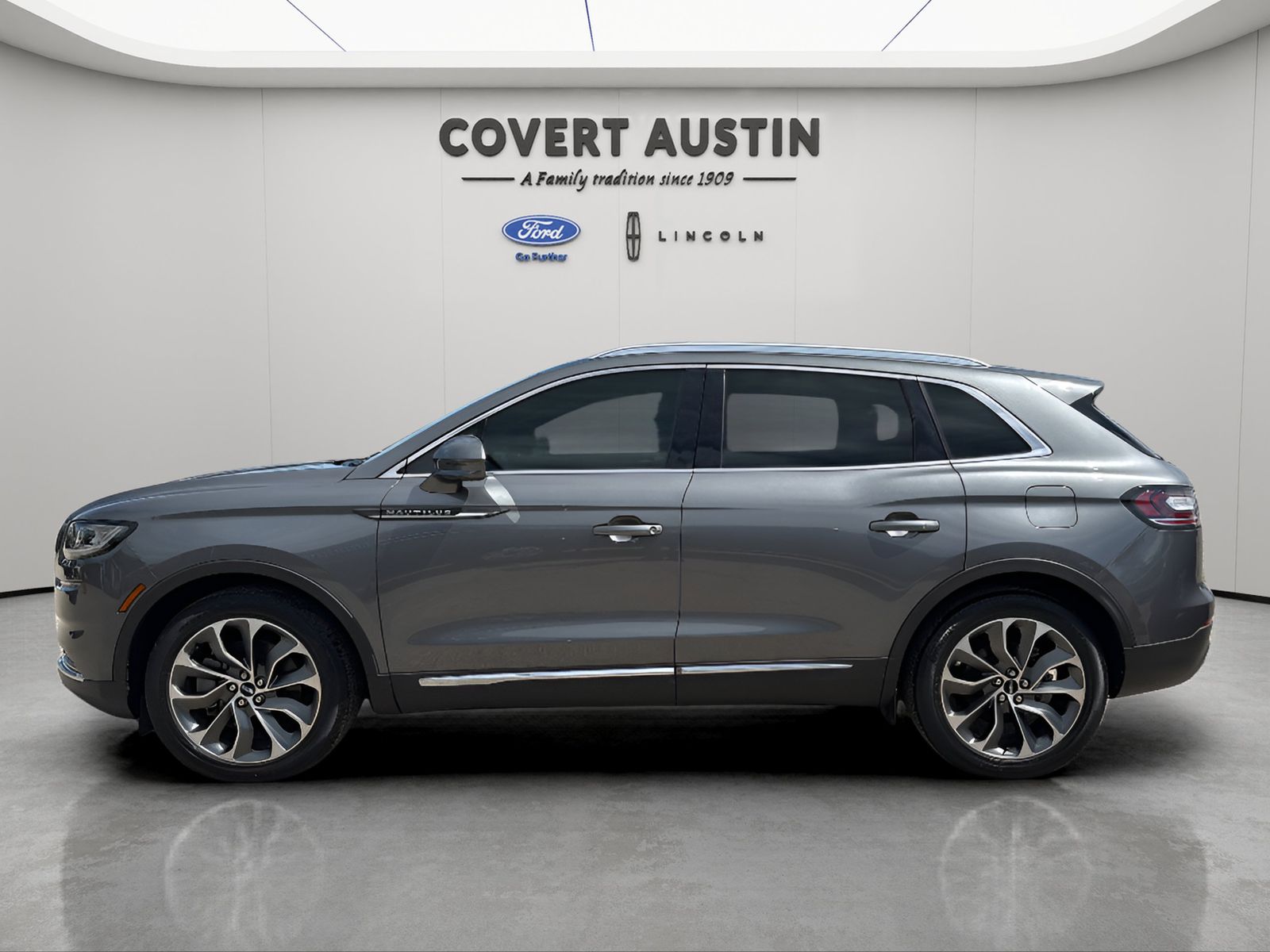 Used Car 2023 Lincoln Nautilus  Reserve For Sale Under $40,000 In Austin, Texas