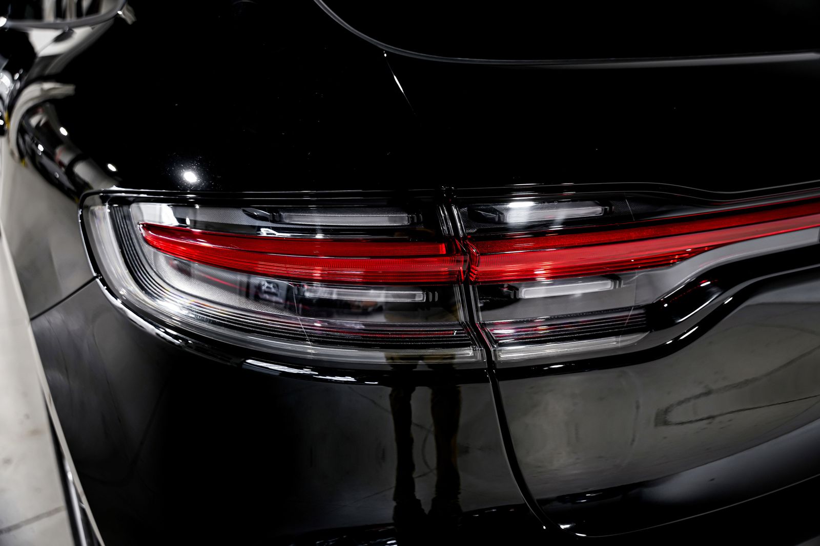 2024 Porsche Macan Base — photo 38